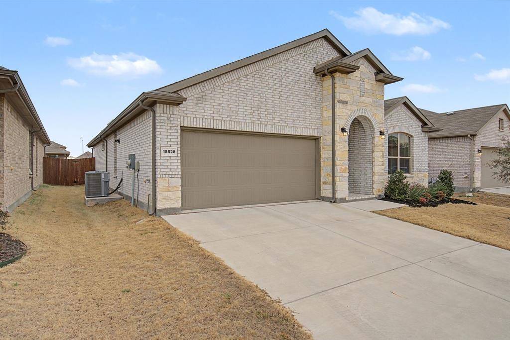 15528 Canford Terrace, Fort Worth, TX 76247