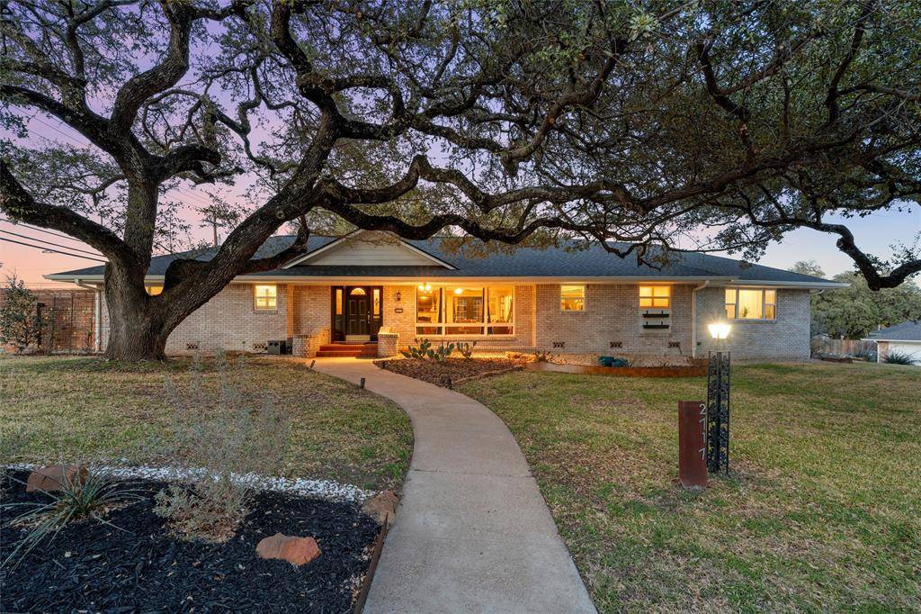 2717 Wooded Acres Drive, Waco, TX 76710