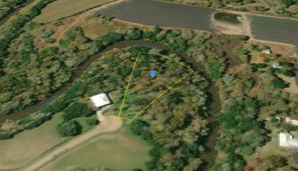 261 River Tree Drive, Bay City, TX 77419