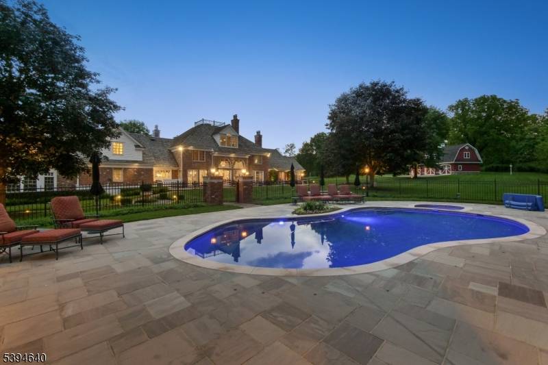3 Winston Farm Ln, Mendham Twp., NJ 07931