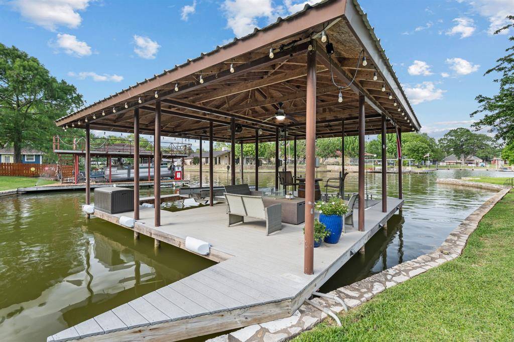 3319 Midway Court, Granbury, TX 76049