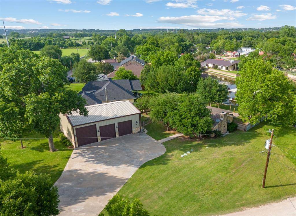 3319 Midway Court, Granbury, TX 76049