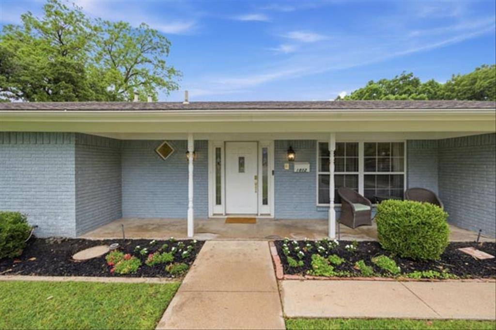 1812 Saxony Road, Fort Worth, TX 76116