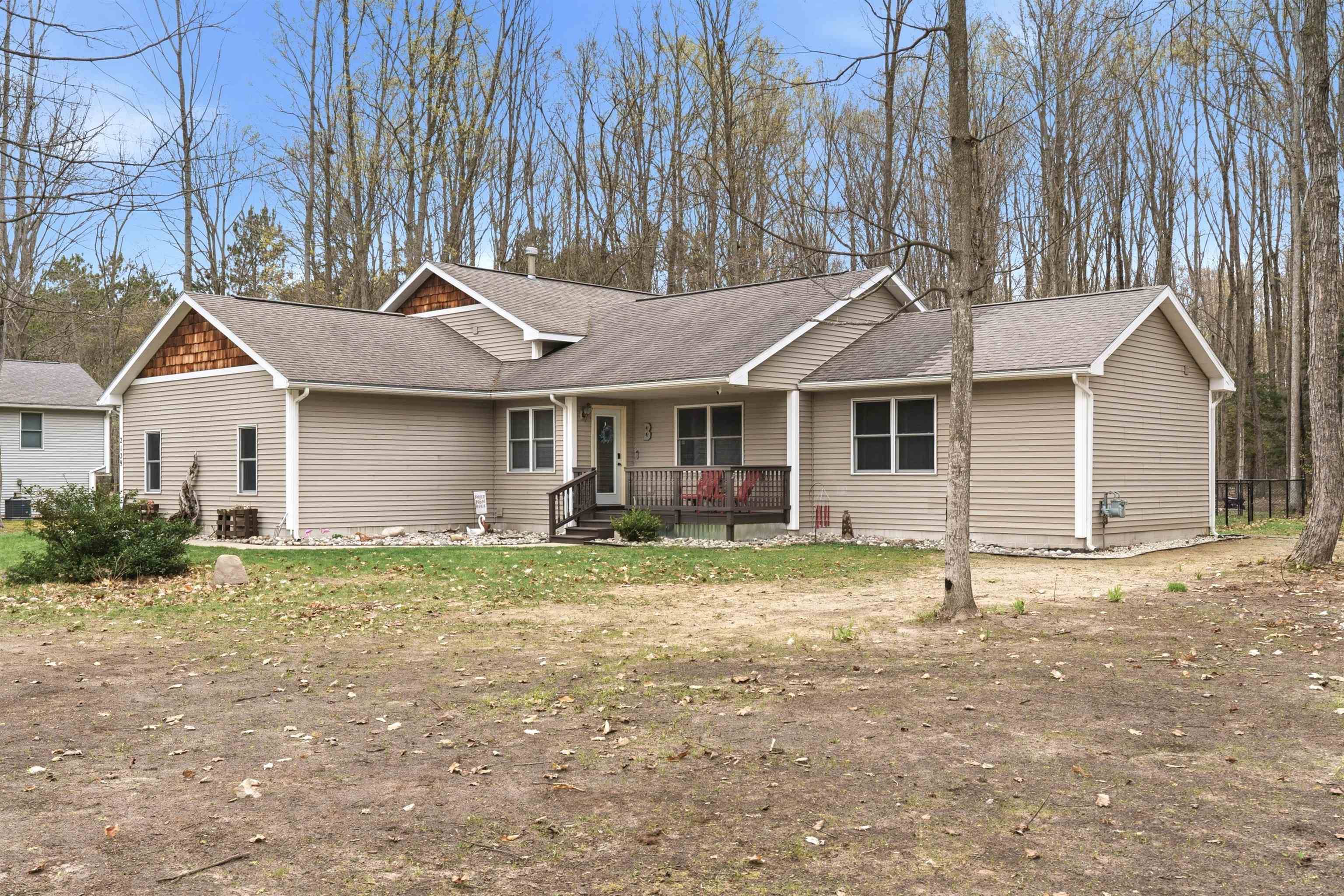 2129 Morgan Run DR, Green Lake Twp, MI 49643