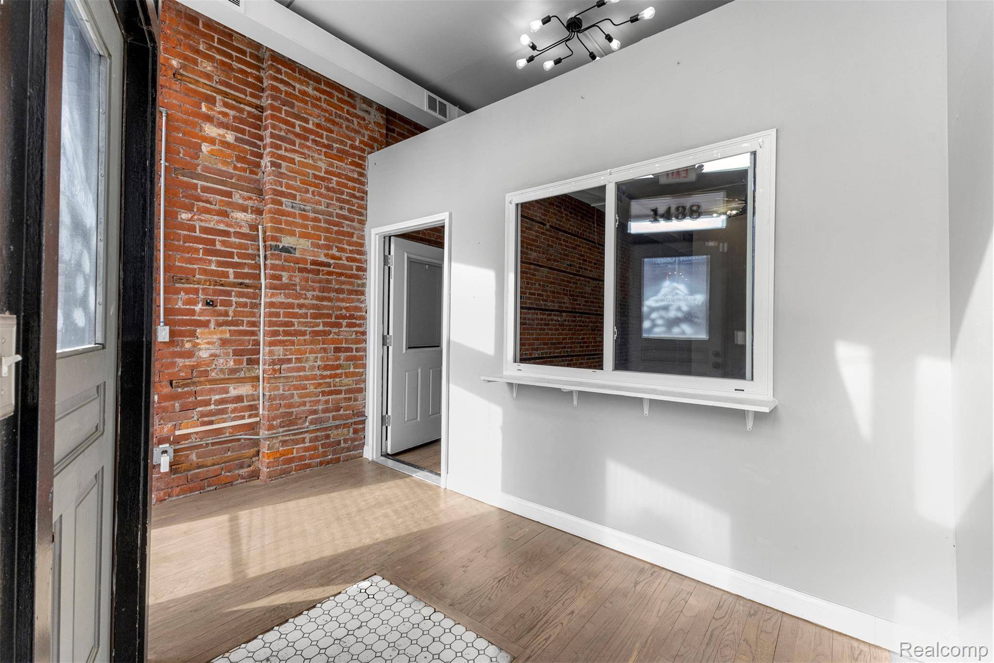 1438 Michigan Ave, Detroitcity_wayne, MI 48216