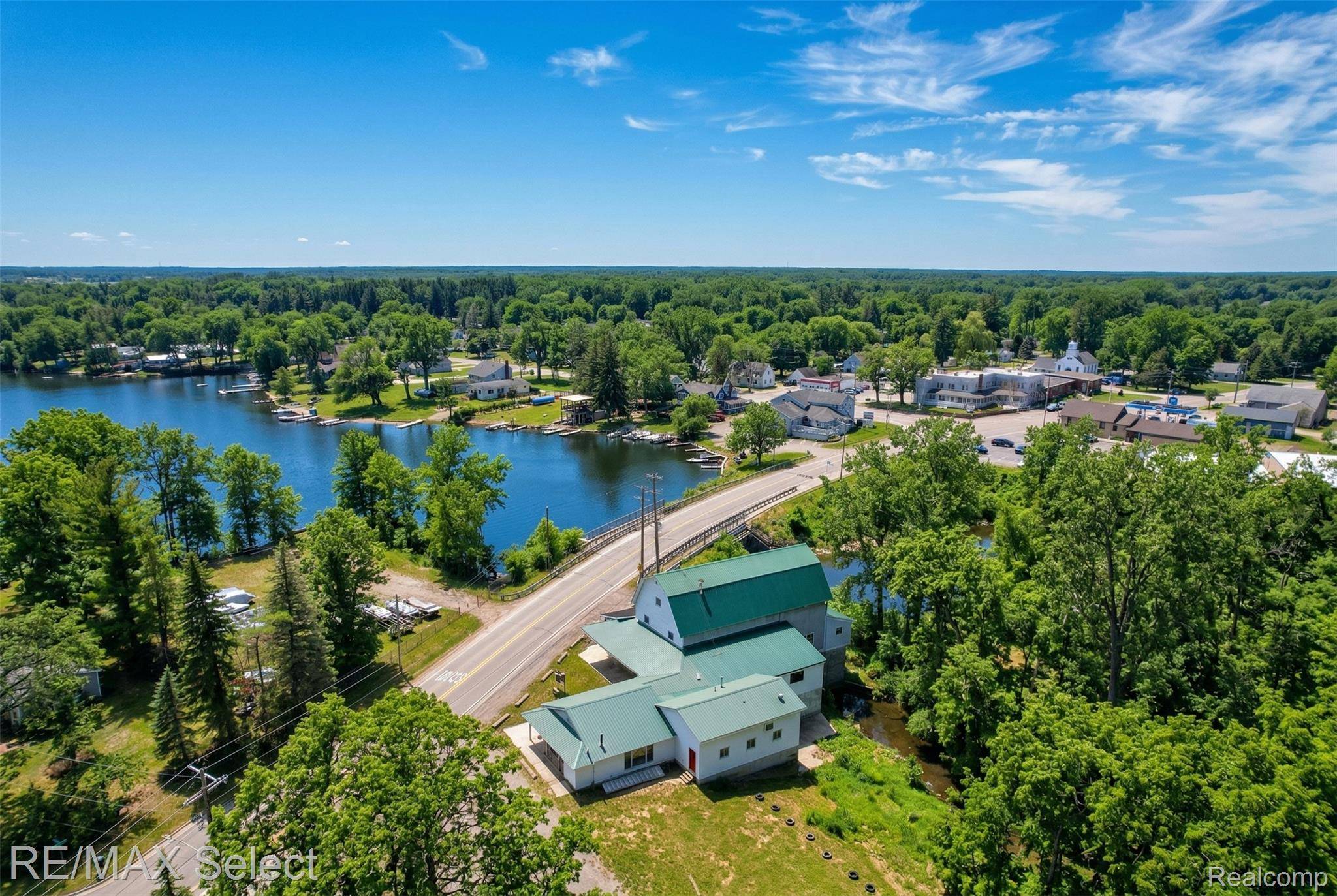 8572 Silver Lake RD, Argentinetownship_genesee, MI 48451