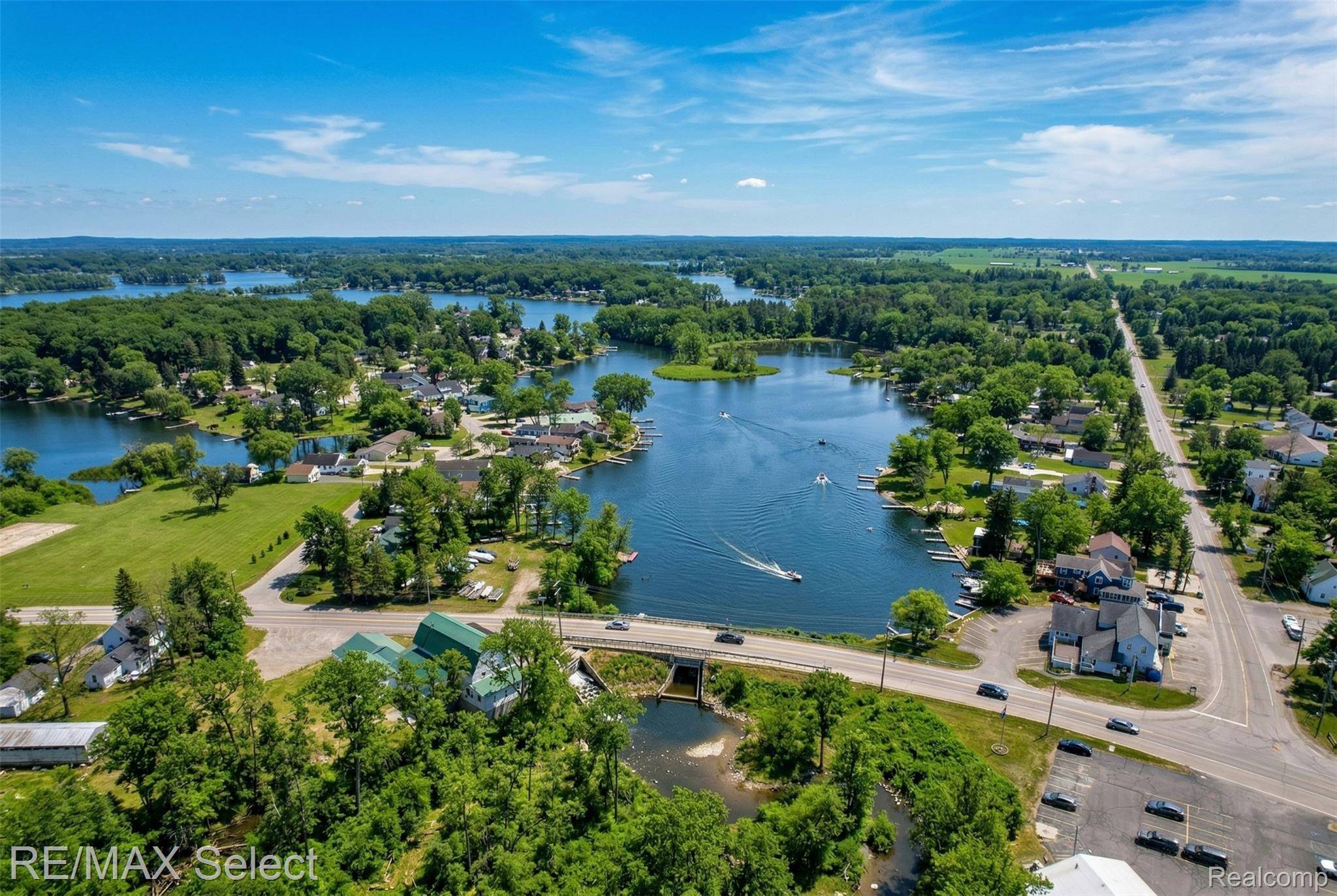 8572 Silver Lake RD, Argentinetownship_genesee, MI 48451