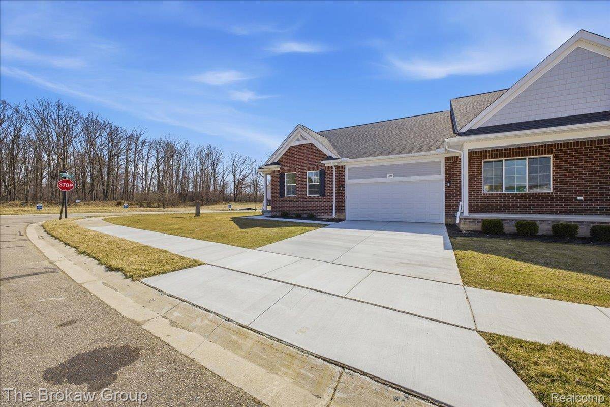 1435 Luxington DR, Lapeercity_lapeer, MI 48446