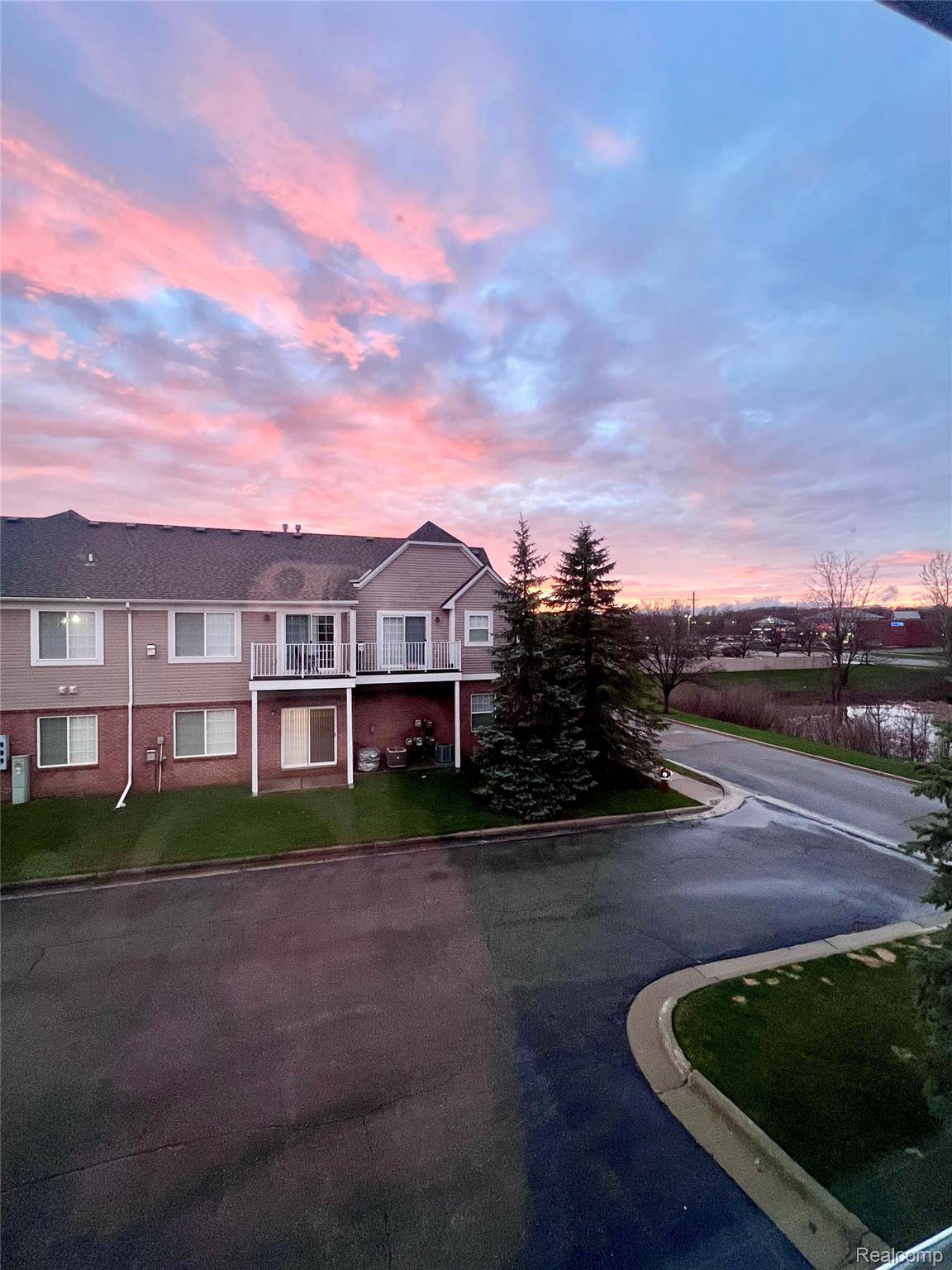 2204 Monarch DR #61, Shelbychartertownship_macomb, MI 48316