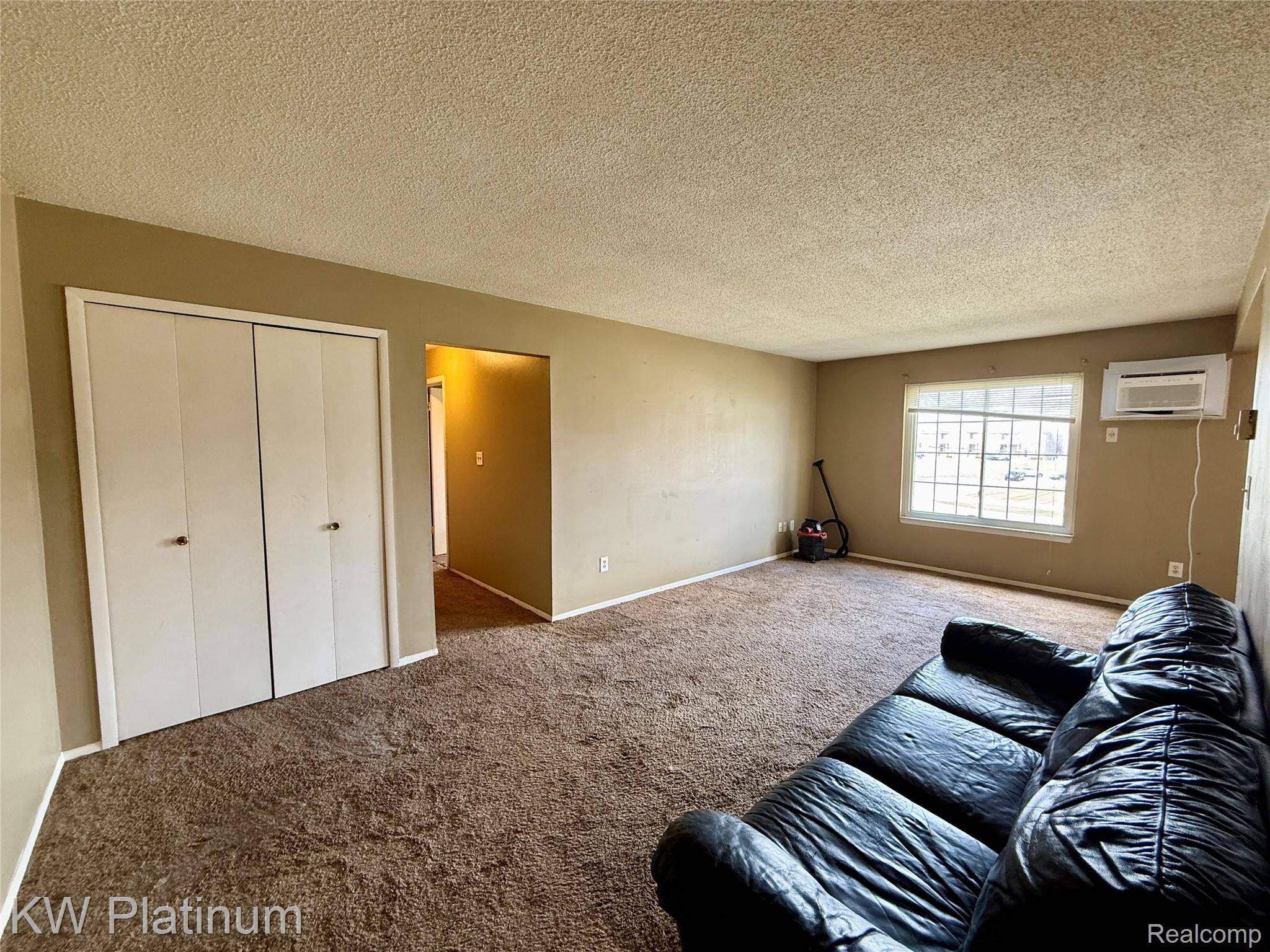 8214 24 Mile RD, Shelbychartertownship_macomb, MI 48316