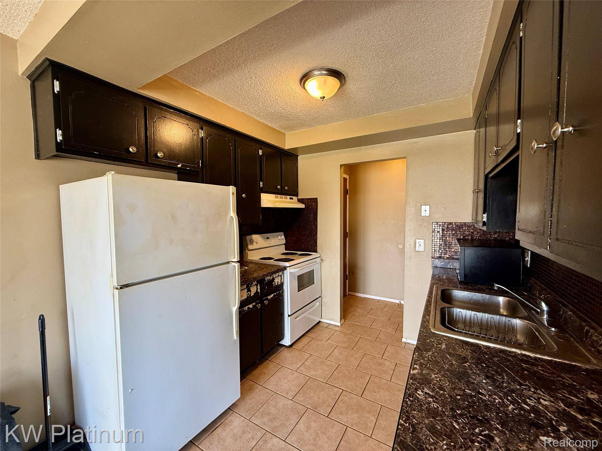 8214 24 Mile RD, Shelbychartertownship_macomb, MI 48316