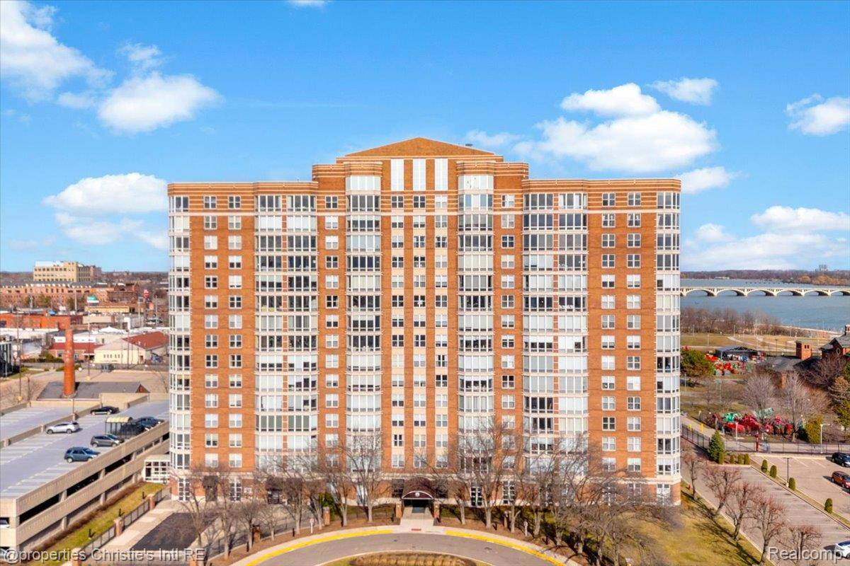 250 E Harbortown DR #1302, Detroit, MI 48207