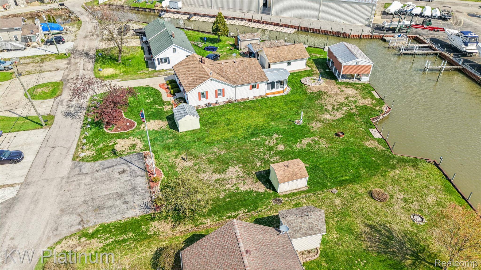 7825 Alexandria DR, Iratownship_stclair, MI 48023