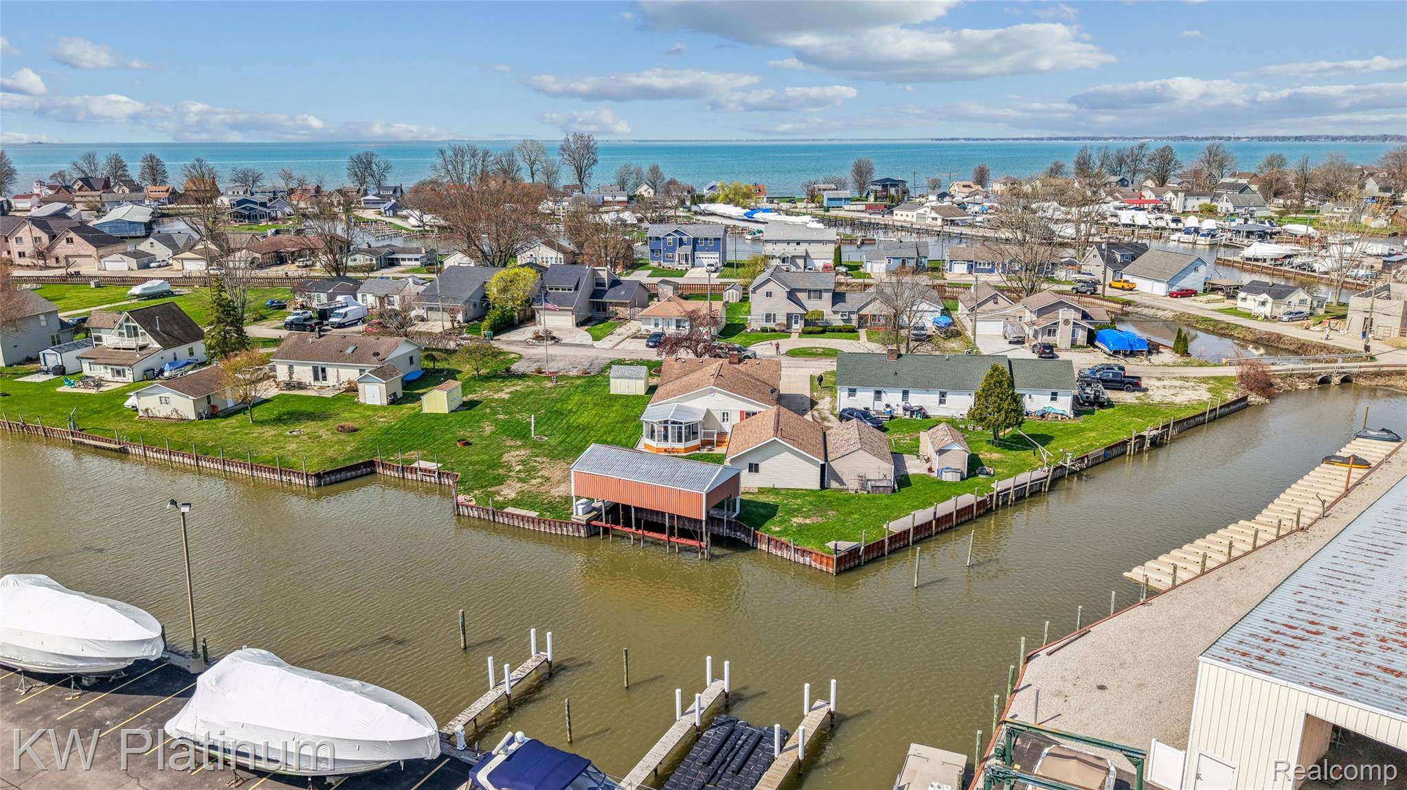 7825 Alexandria DR, Iratownship_stclair, MI 48023