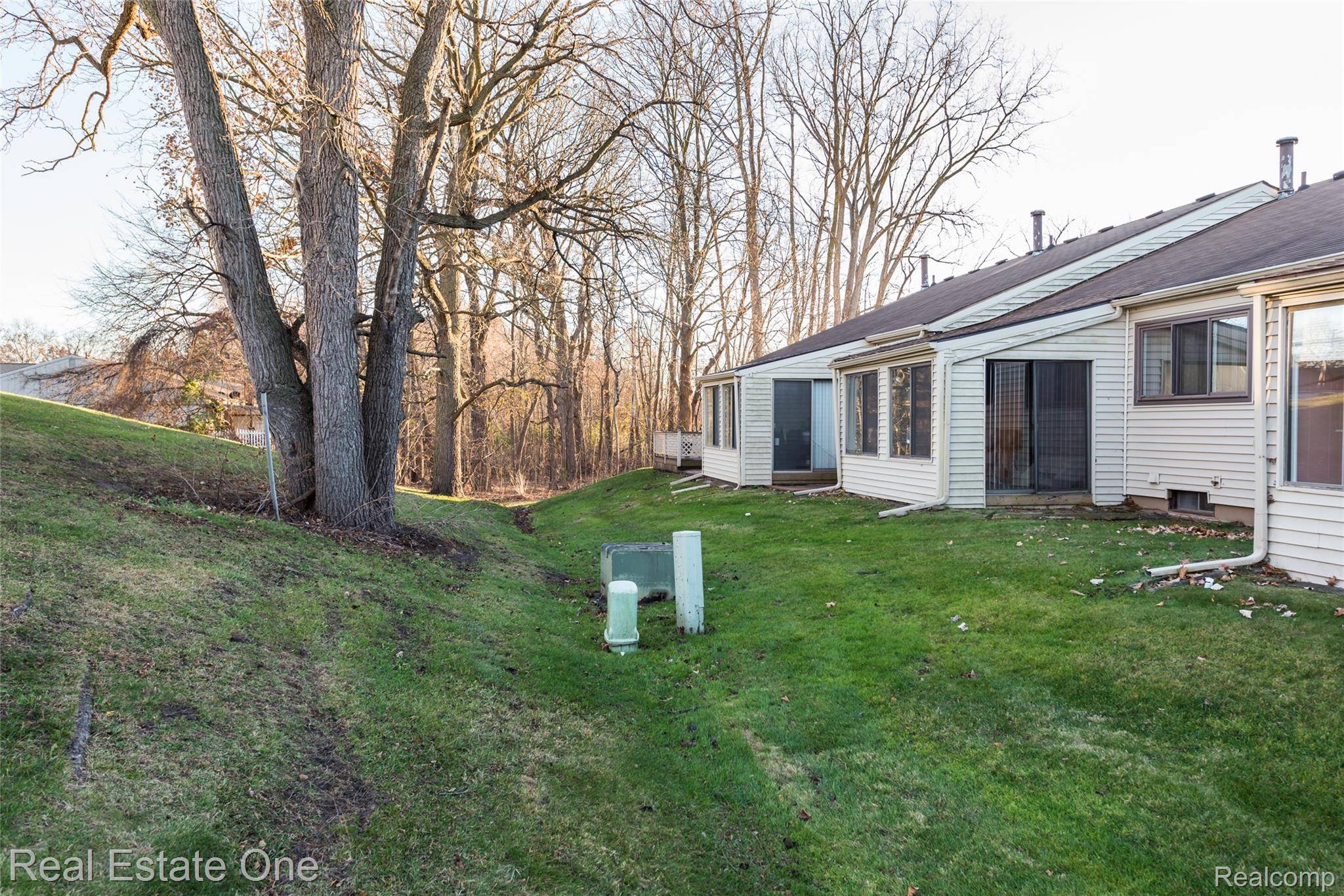 25104 25104 Hamilton CT #4, Southlyoncity_oakland, MI 48178