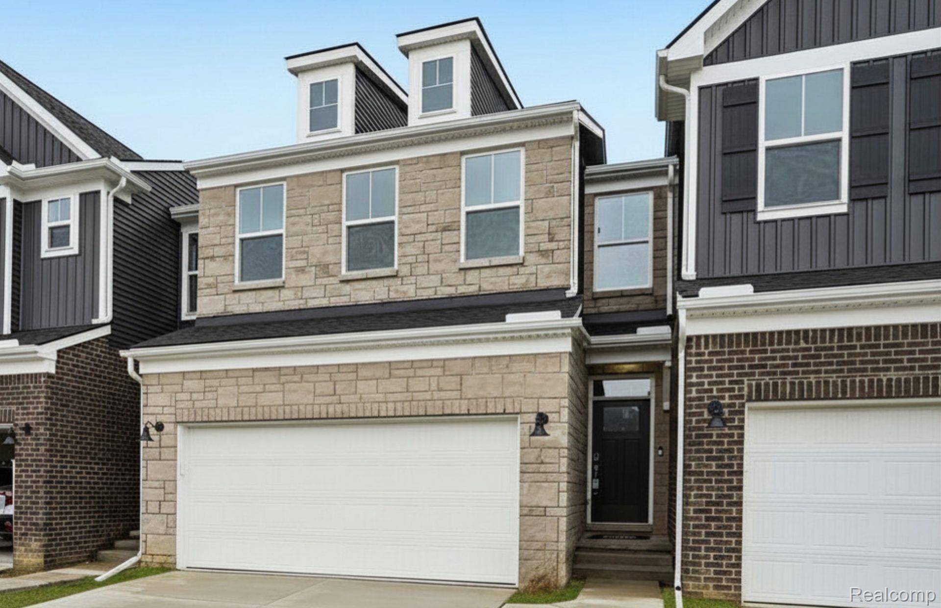 1462 Superior DR, Milfordchartertownship_oakland, MI 48381