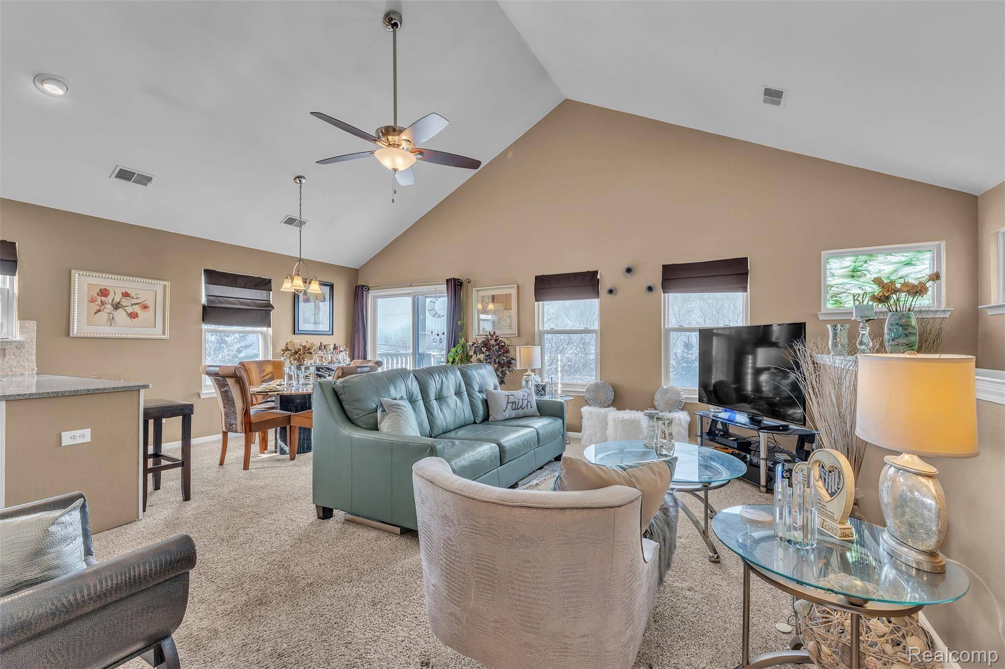 29104 Philadelphia DR #13, Chesterfieldtownship_macomb, MI 48051