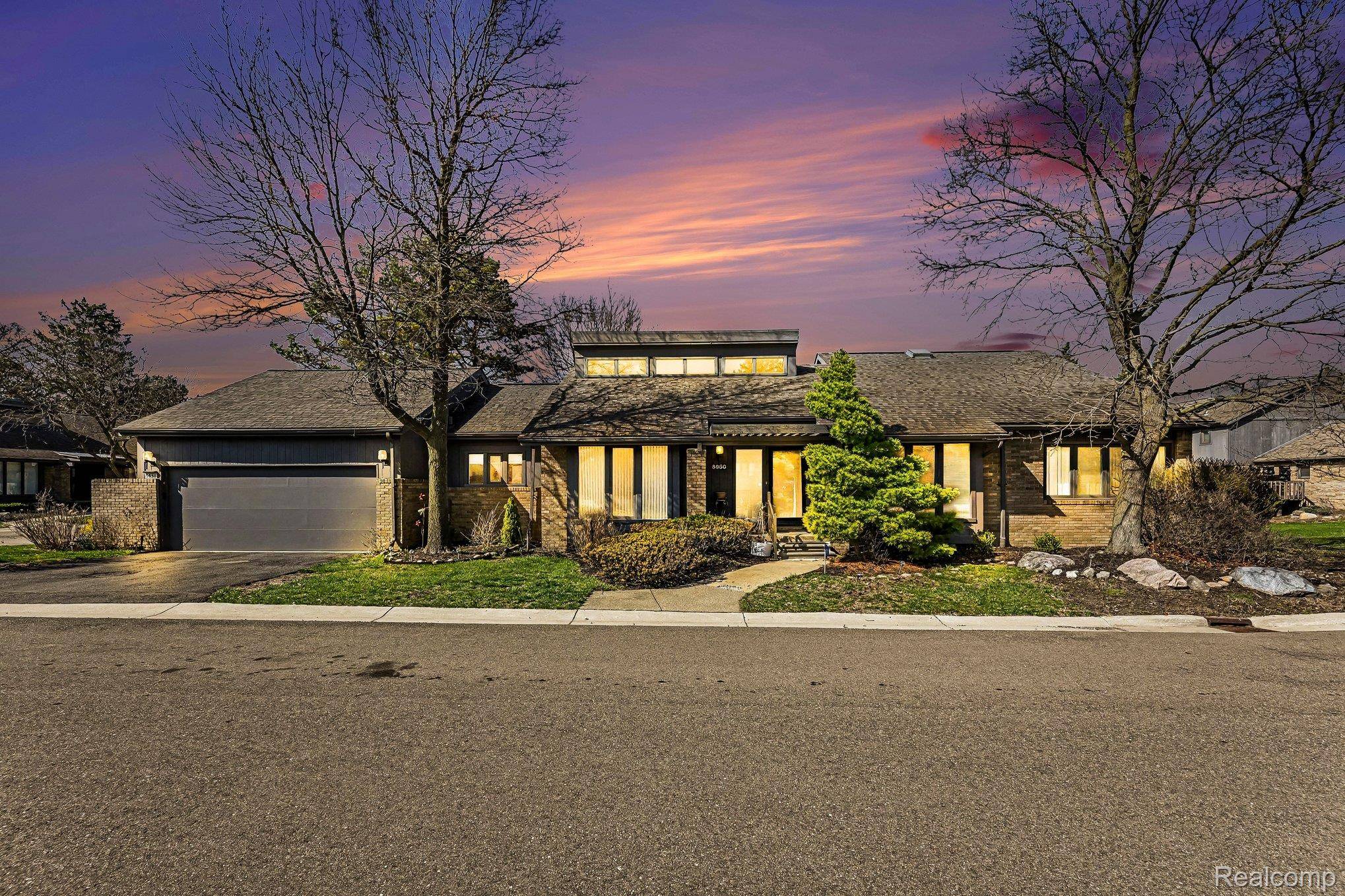 5950 Pinetree DR, Westbloomfieldchartertownship_oakland, MI 48322