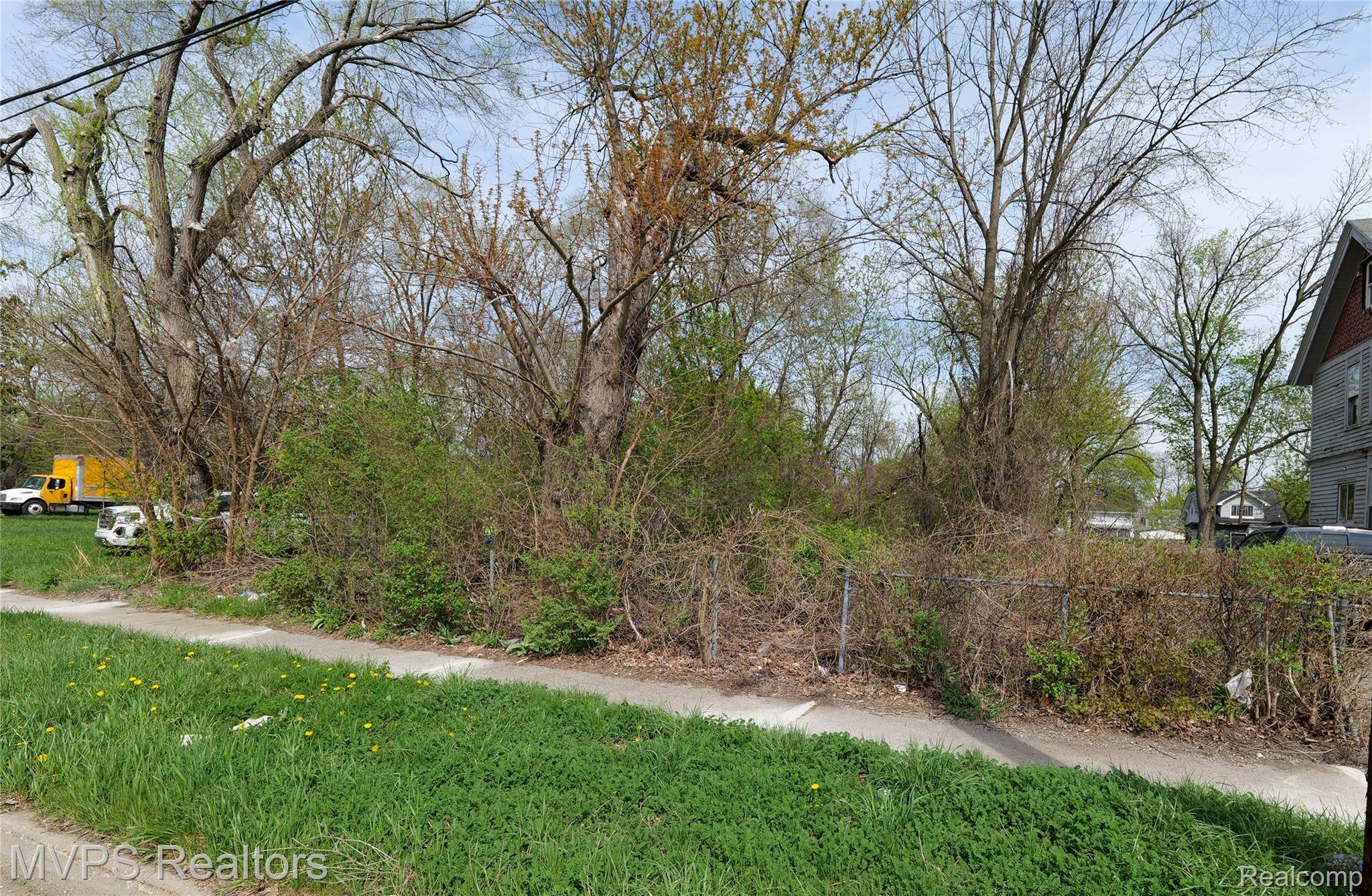 61 S South Paddock ST, Pontiaccity_oakland, MI 48342