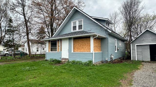 71 Cedar ST, Brandon Charter Township, MI 48462