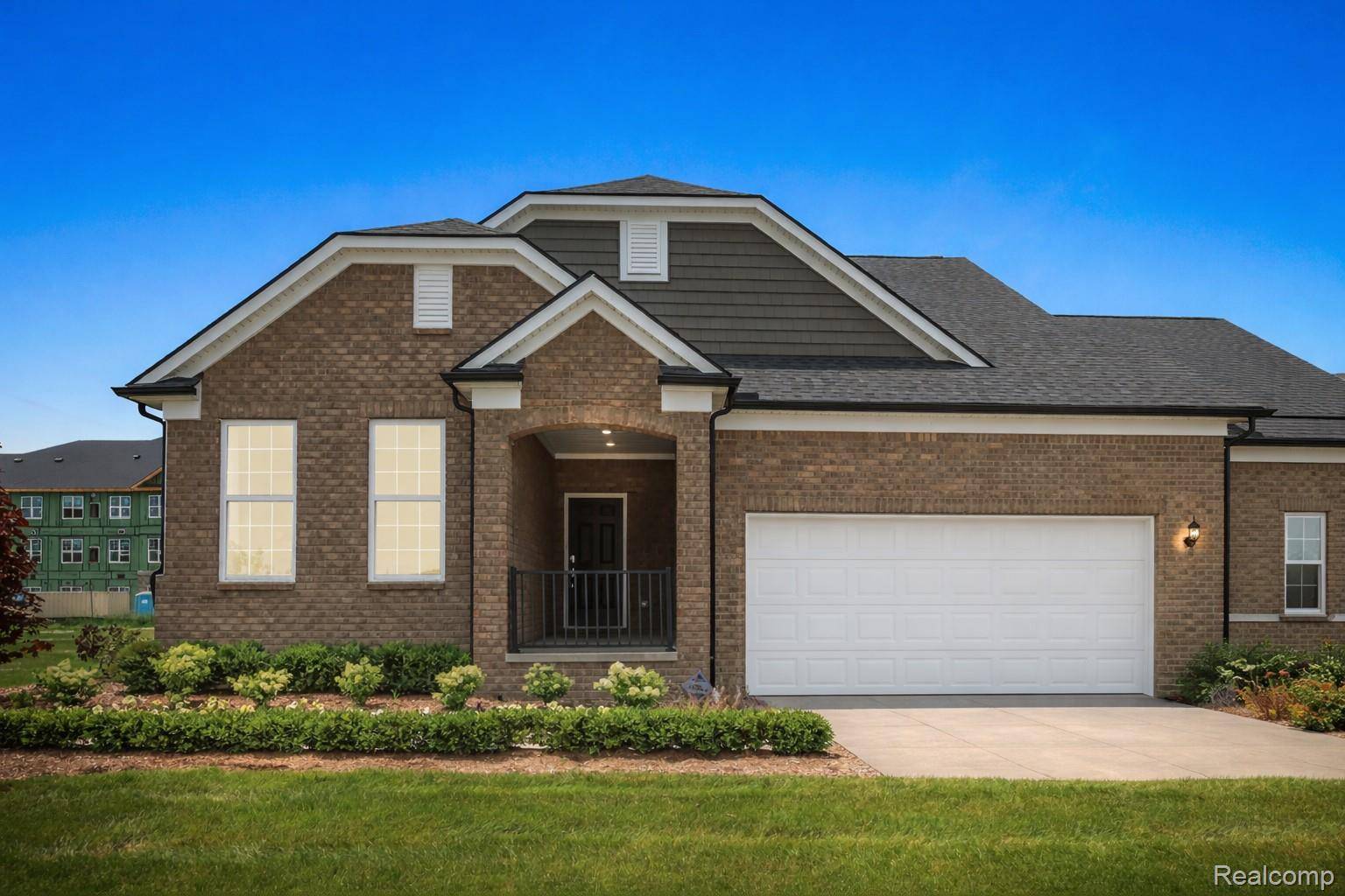 42807 Arbor DR, Clintonchartertownship_macomb, MI 48038