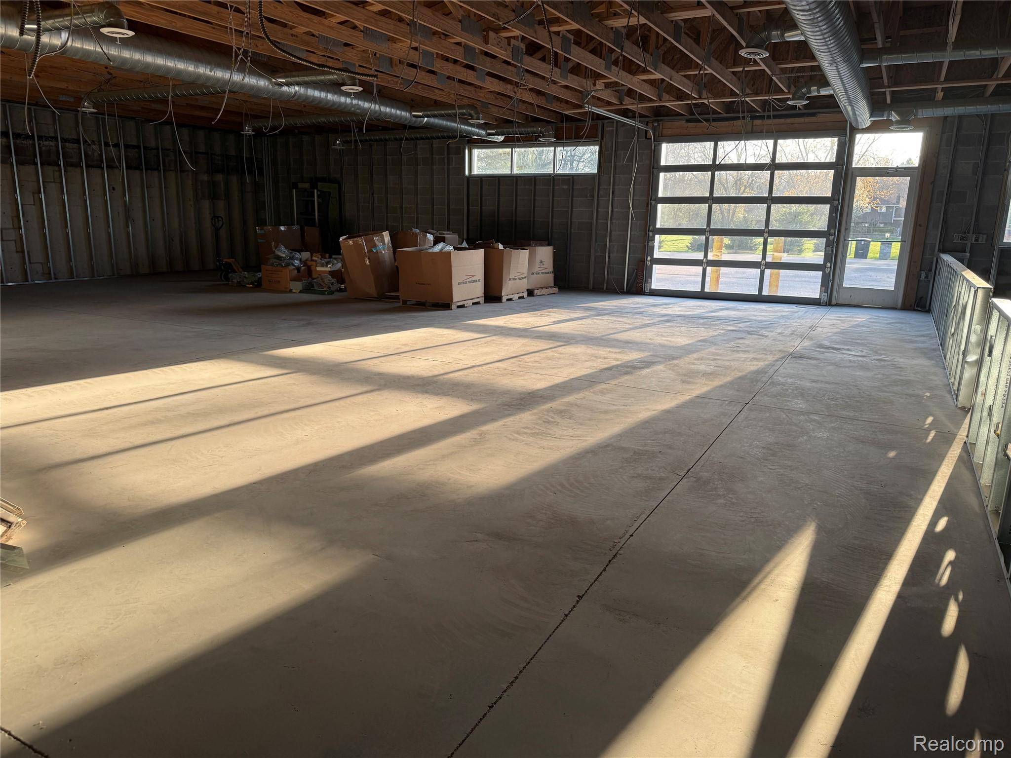 8960 Sashabaw RD, Independencechartertownship_oakland, MI 48348