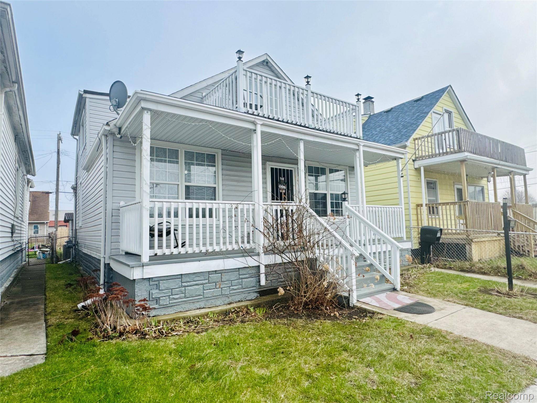 5038 Evaline ST, Hamtramckcity_wayne, MI 48212