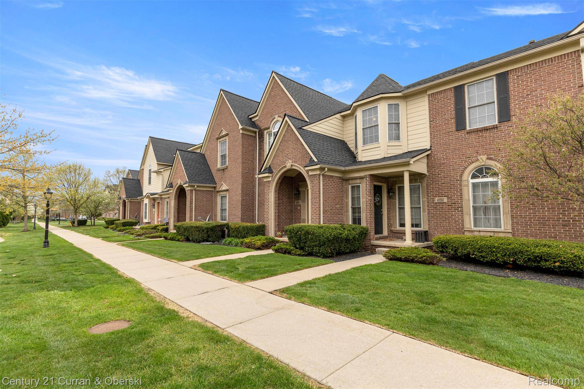 45599 Graystone LN, Cantonchartertownship_wayne, MI 48187