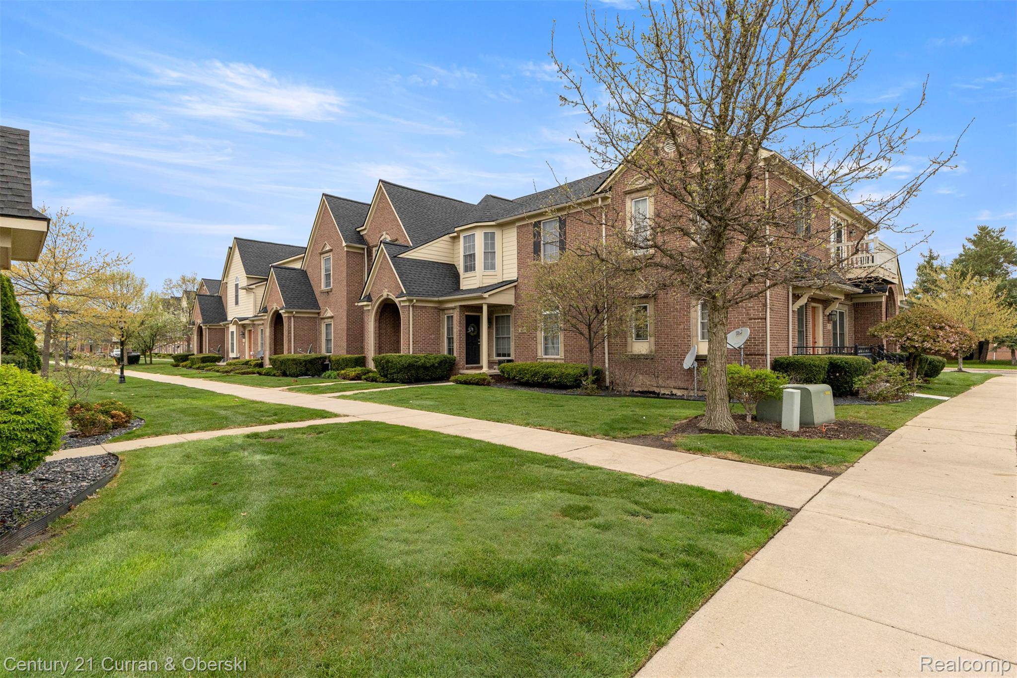 45599 Graystone LN, Cantonchartertownship_wayne, MI 48187