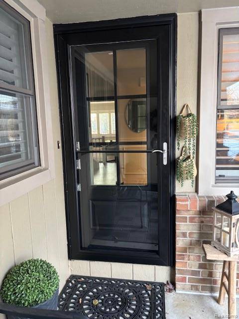 12306 Pinecrest DR, Plymouthchartertownship_wayne, MI 48170