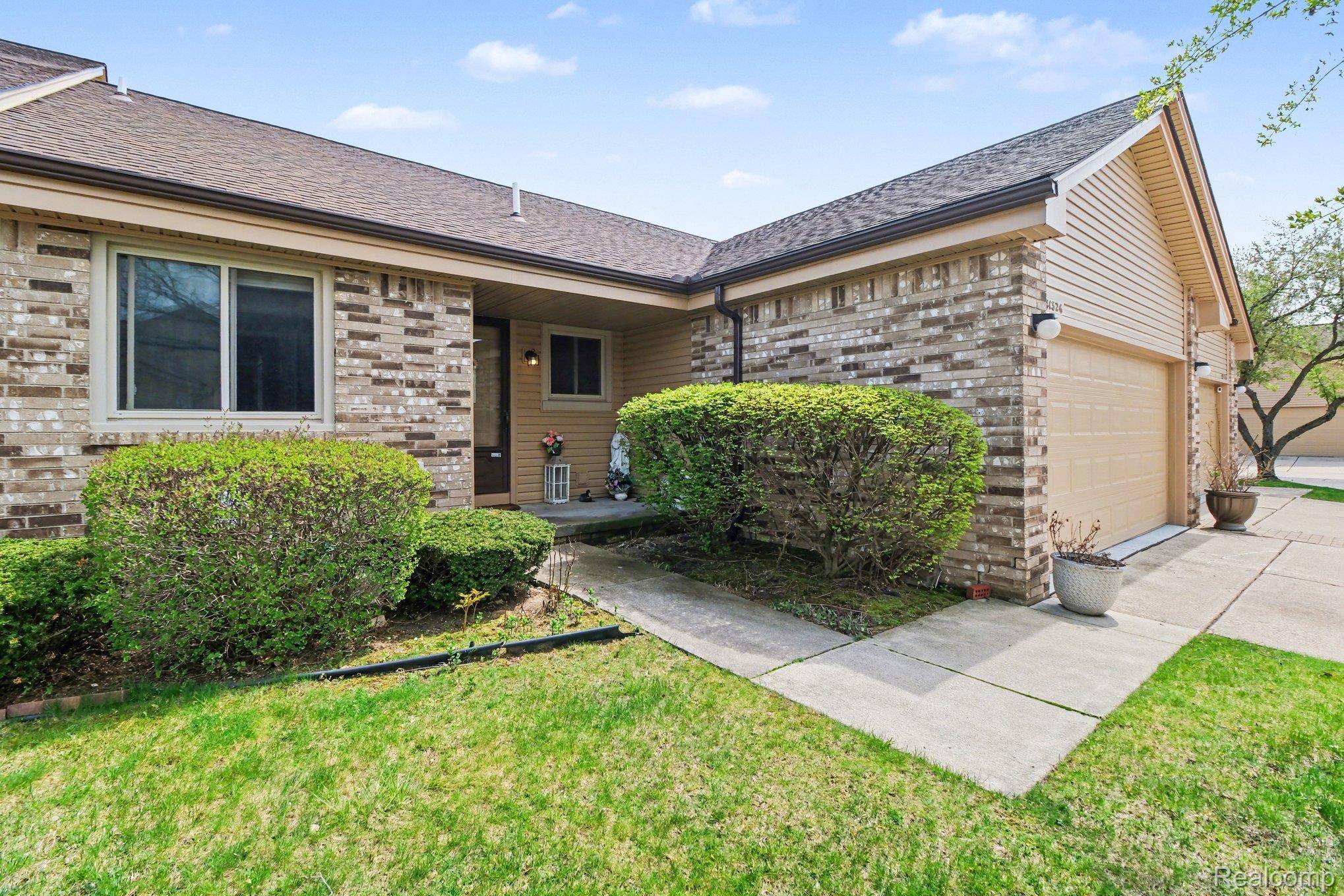 41326 Ambercrest DR, Sterlingheightscity_macomb, MI 48314