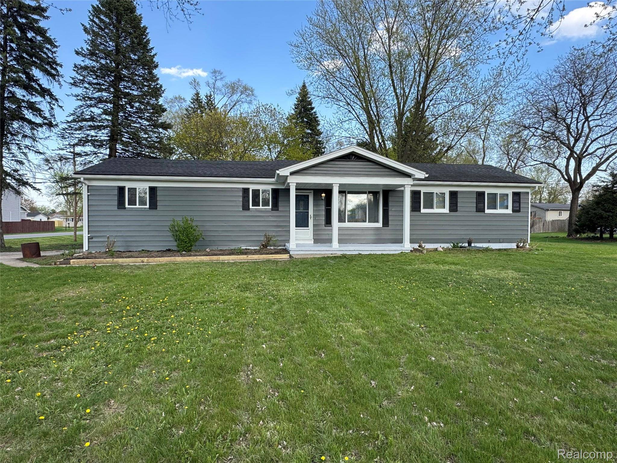 2515 Melvin AVE, Rochesterhillscity_oakland, MI 48307