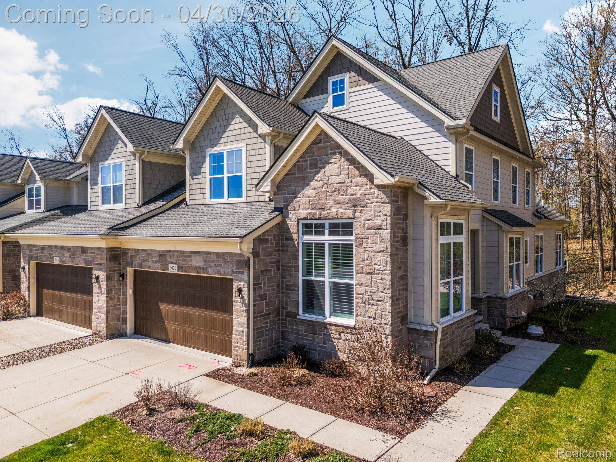 3020 N Spurway DR, Annarborcity_washtenaw, MI 48105