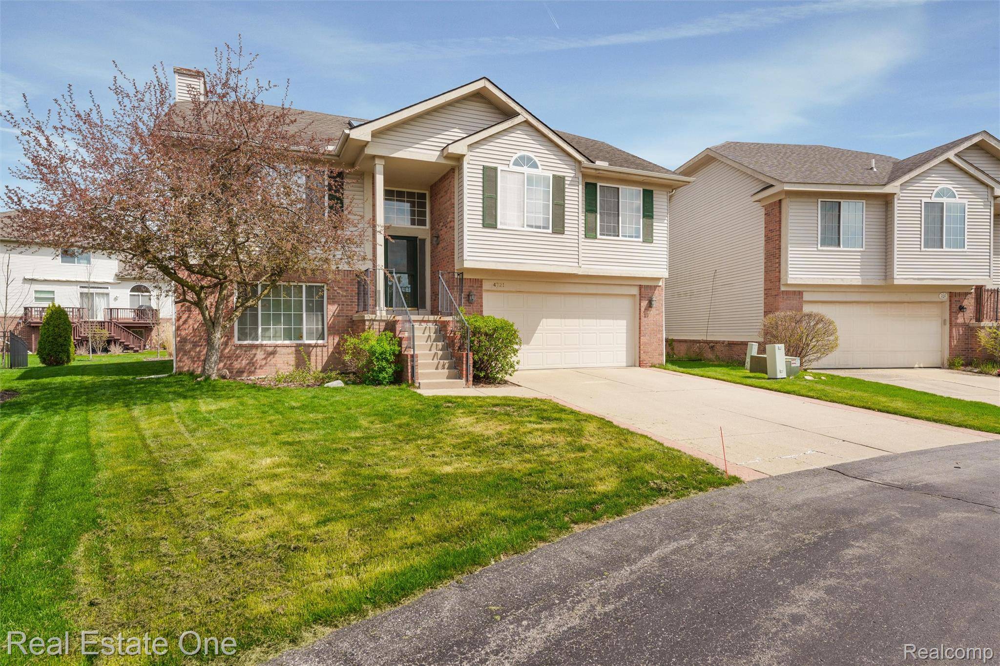 4721 Carrington DR, Oaklandchartertownship_oakland, MI 48306