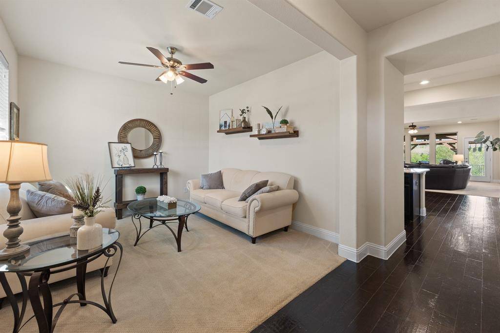 15532 Pioneer Bluff Trail, Fort Worth, TX 76262