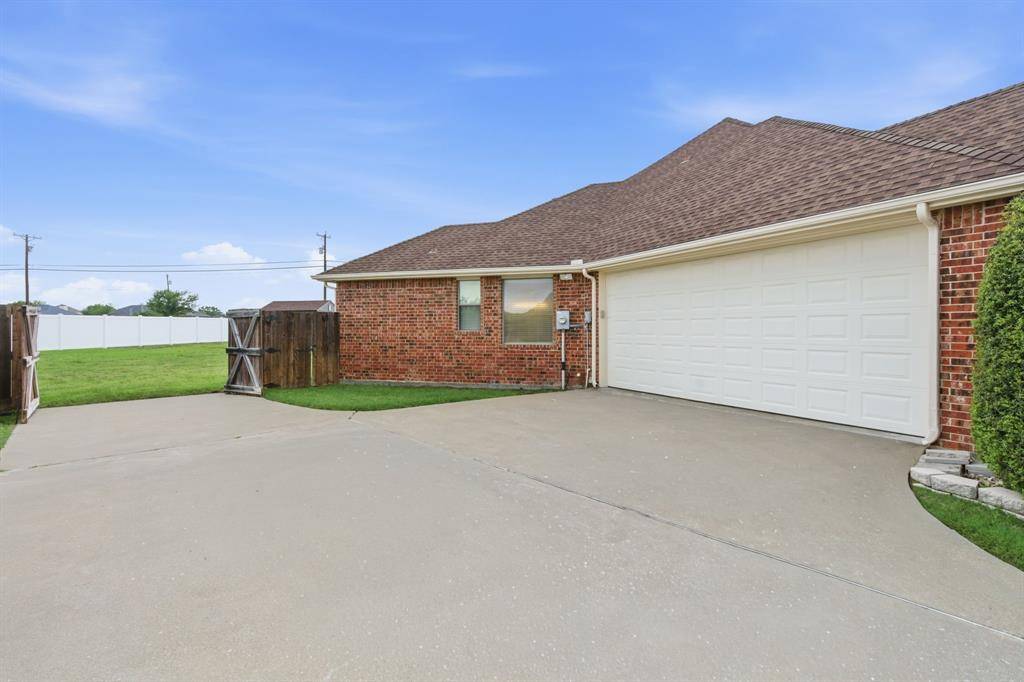 602 Christa Street, Ovilla, TX 75154