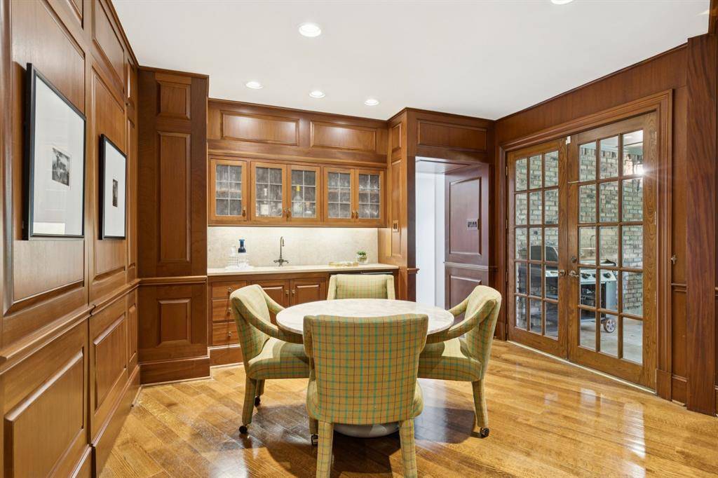 9941 Strait Lane, Dallas, TX 75220