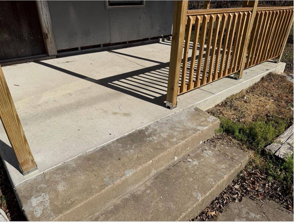 1027 E Lamar Street, Sherman, TX 75090