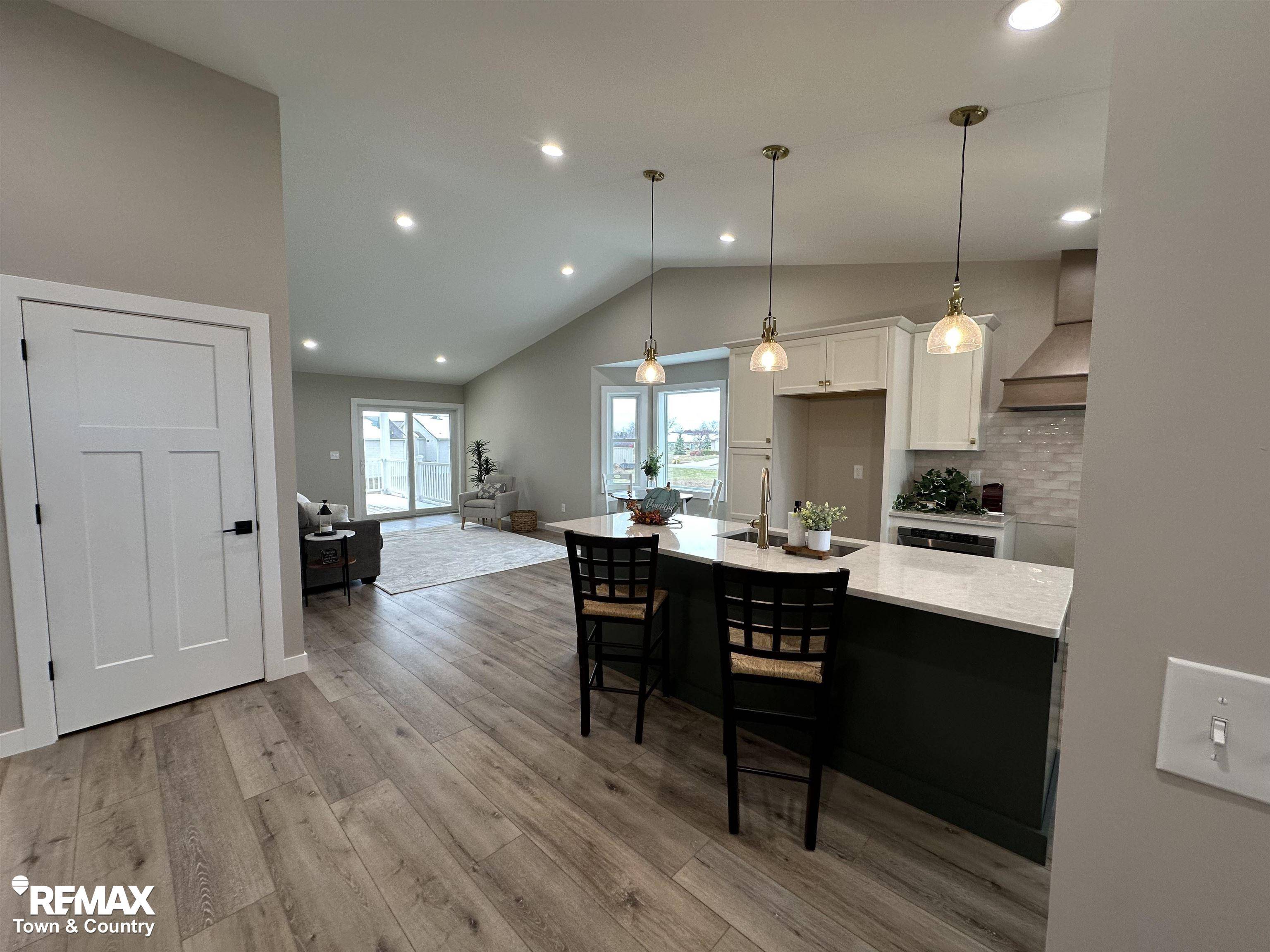 1430 Mallard CIR, Owossocity_shiawassee, MI 48867