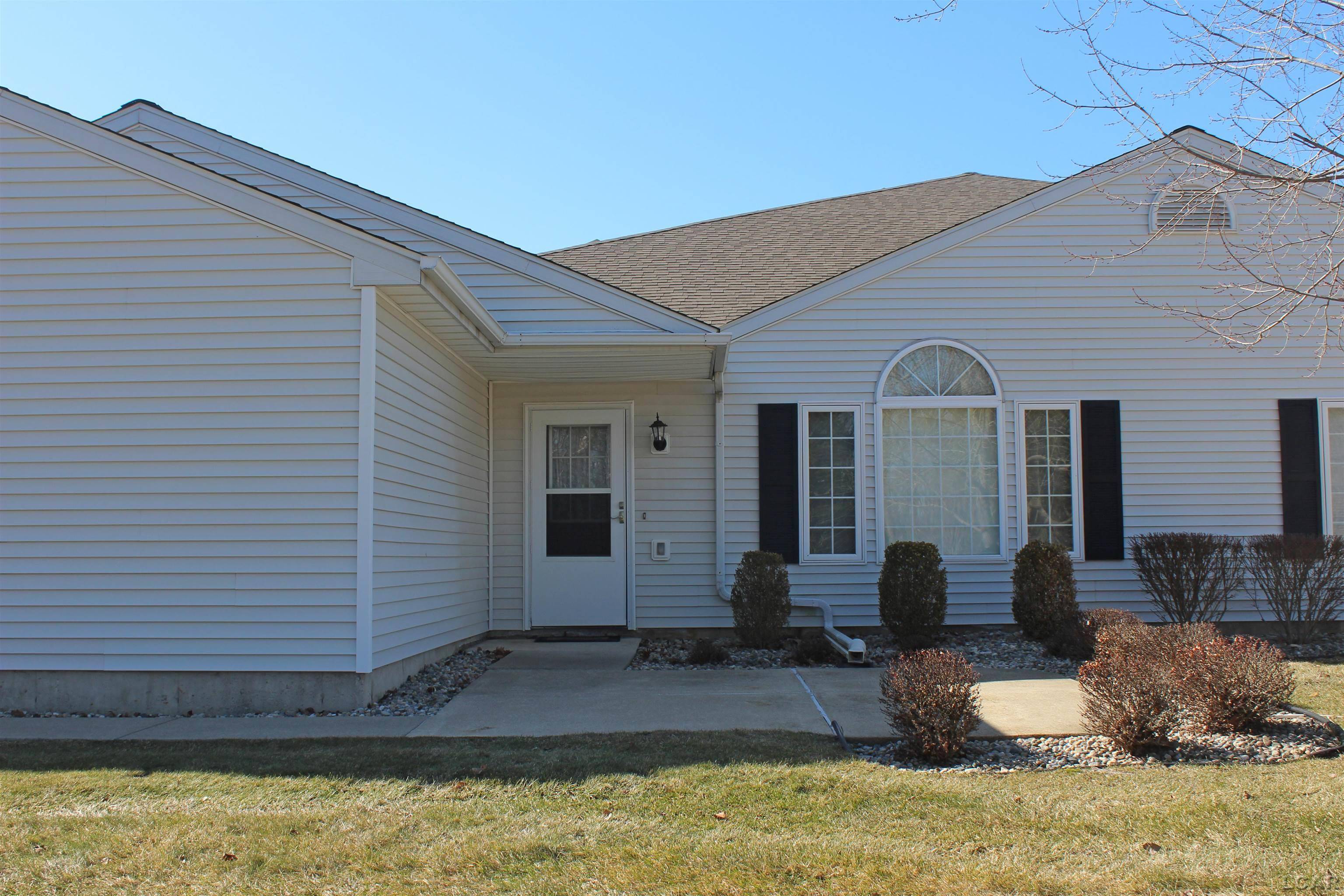 1003 Carriage DR, Tecumsehcity_lenawee, MI 49286