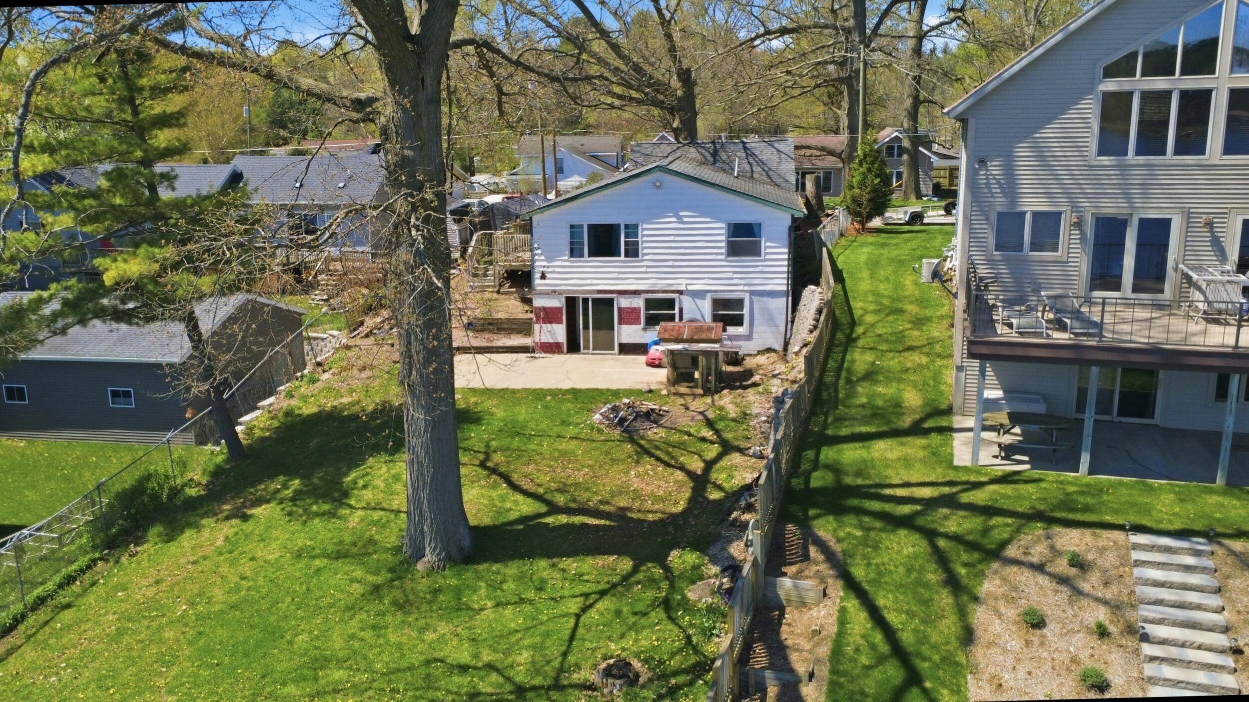 11816 Maywood DR NE, Algoma Twp, MI 49345
