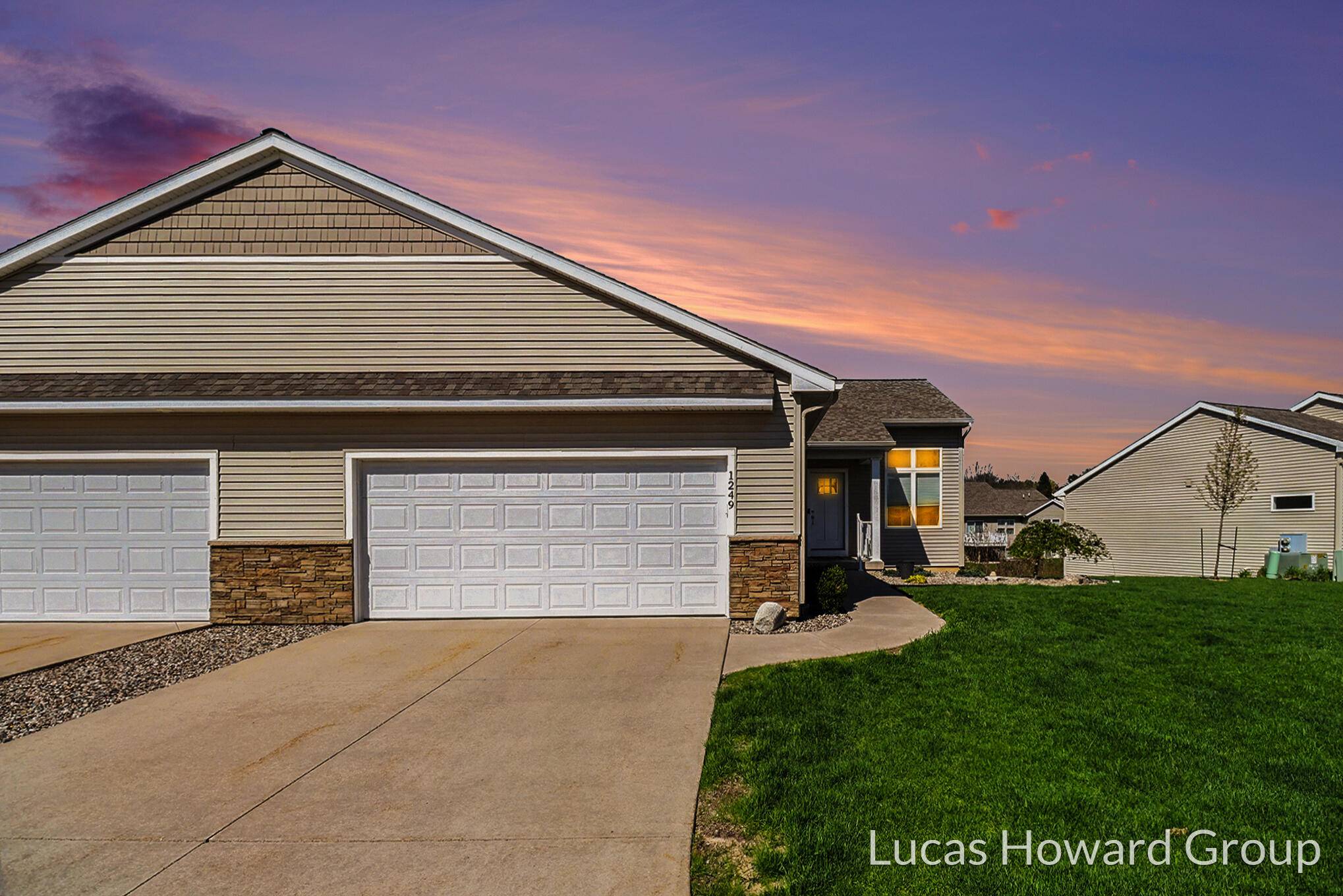 1249 S Village CIR, Oshtemochartertownship_kalamazoo, MI 49009