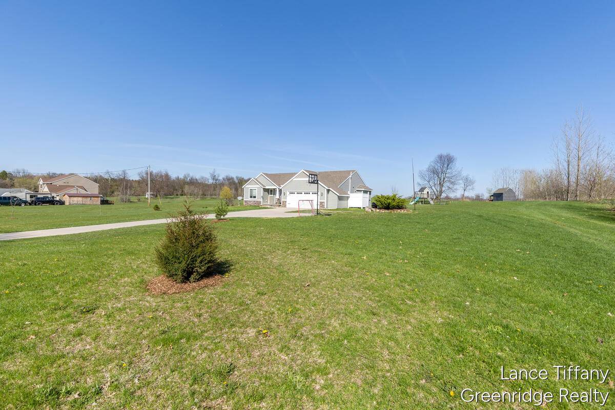 9334 Shaner AVE NE, Courtland Twp, MI 49341