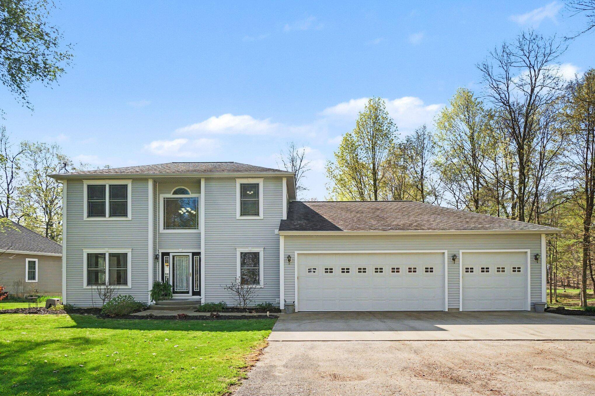 2516 Vanhorn CT, Allegan Twp, MI 49010