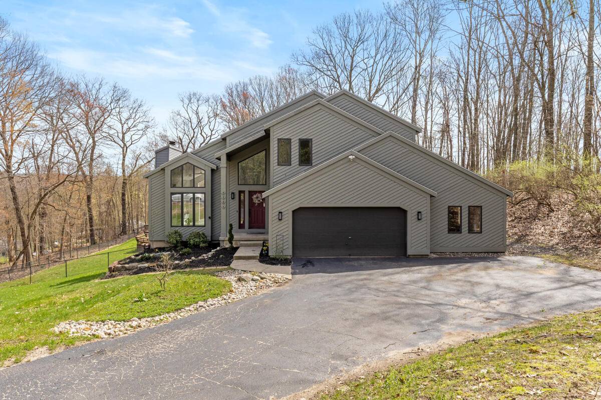 7721 Sun Quest Ridge DR NE, Ada Twp, MI 49301
