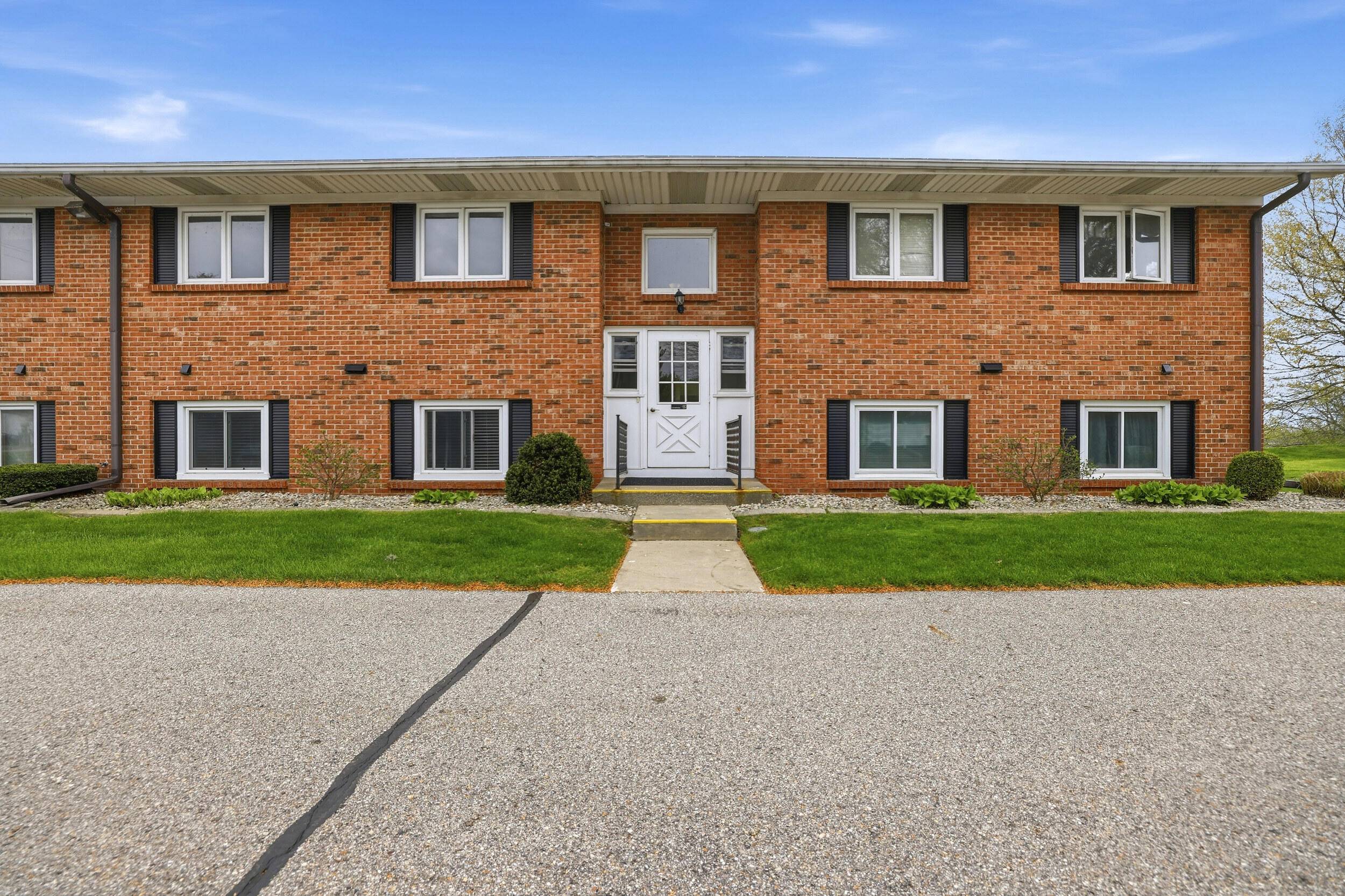 230 S State ST #15, Zeelandcity_ottawa, MI 49464