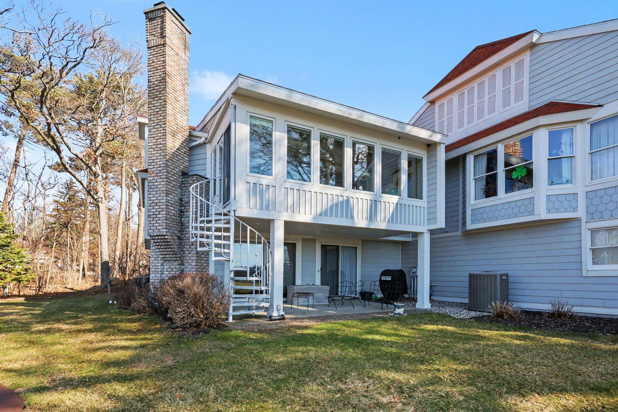 16840 Landing DR, Ferrysburgcity_ottawa, MI 49456