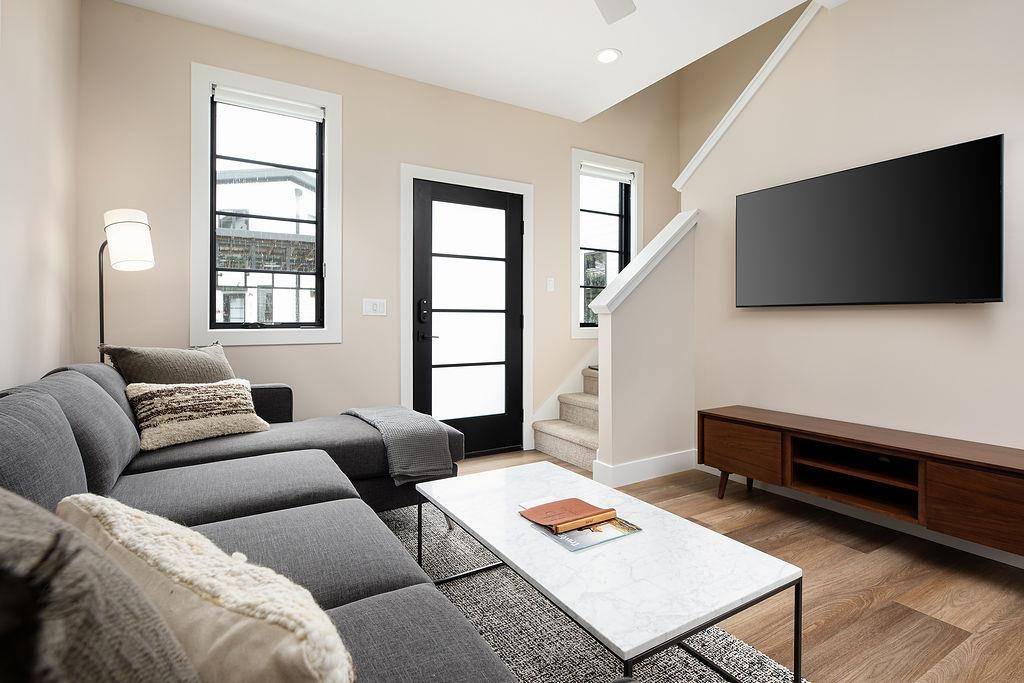 307 Hamilton ST, Traversecitycity_grandtraverse, MI 49686