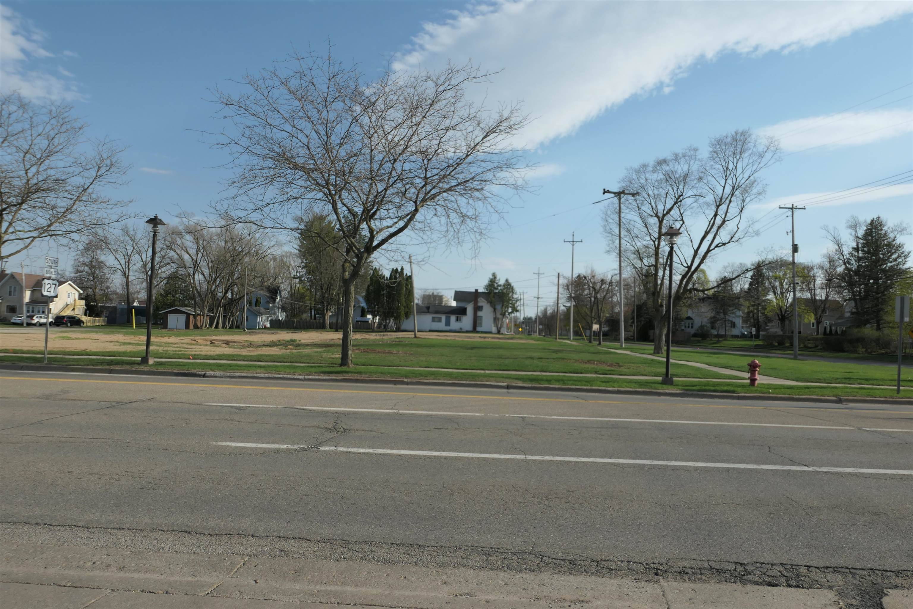 323 W Superior ST, Almacity_gratiot, MI 48801