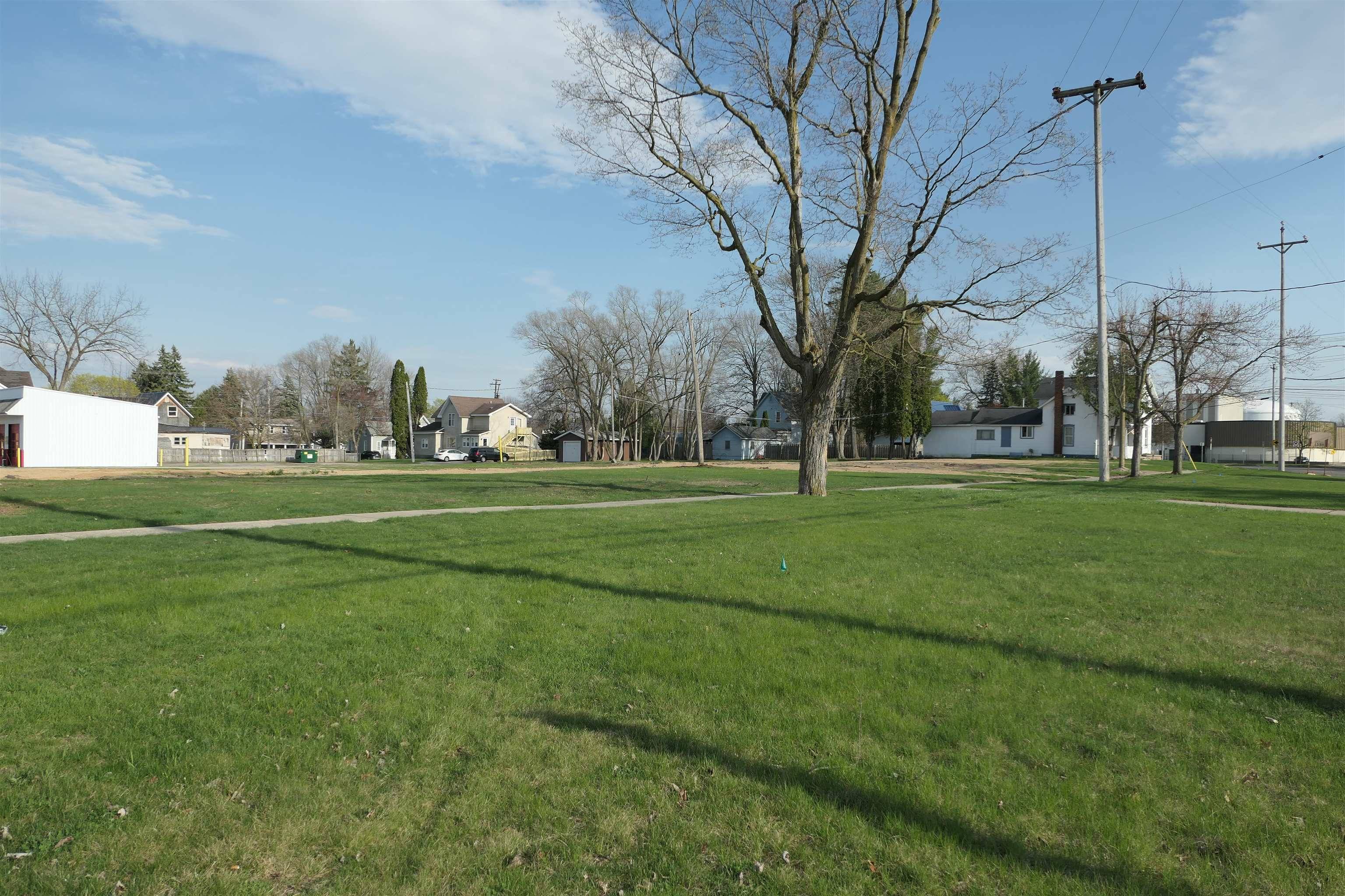 323 W Superior ST, Almacity_gratiot, MI 48801